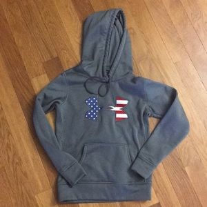Under Armor Storm hooded sweatshirt- Grey